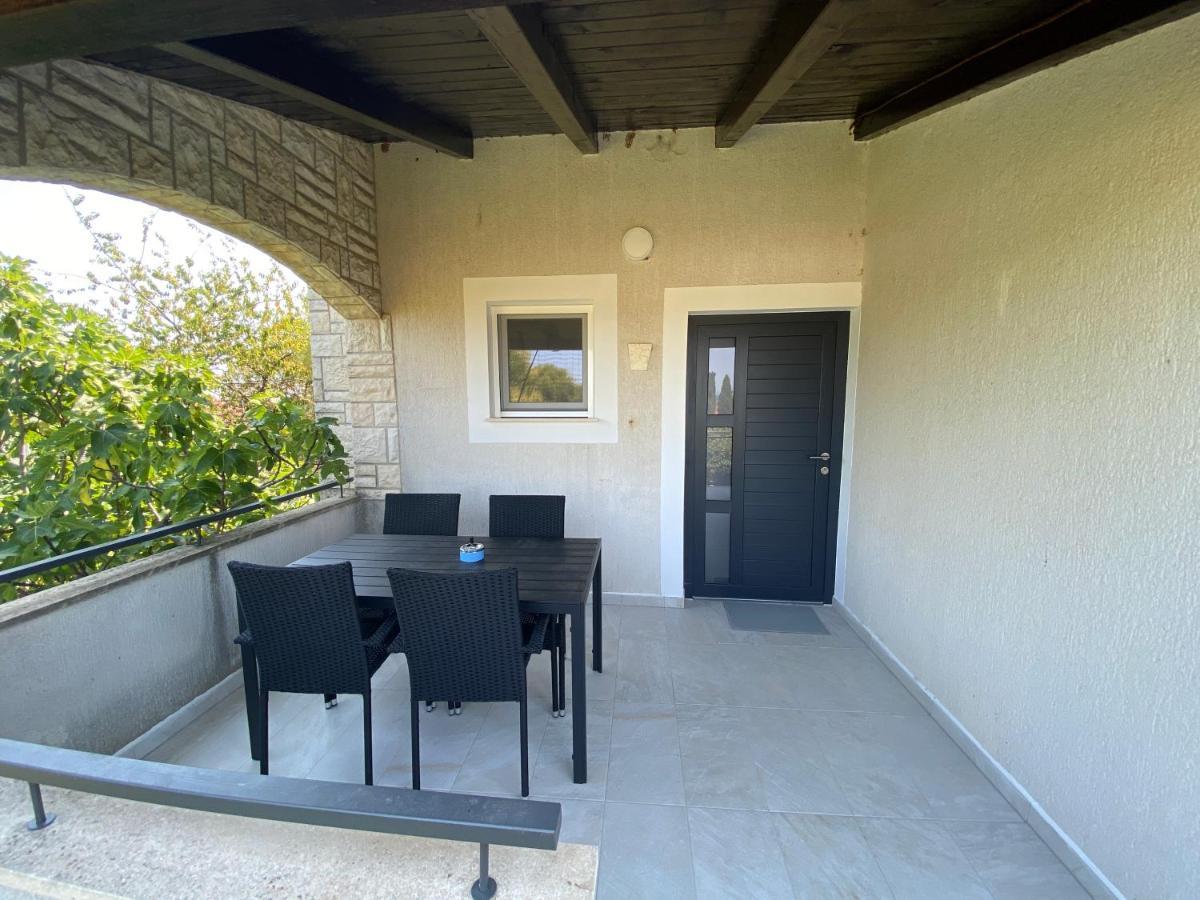 Maris Apartment Premantura Ngoại thất bức ảnh